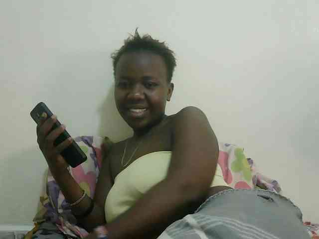 Blackdoll1 webcam