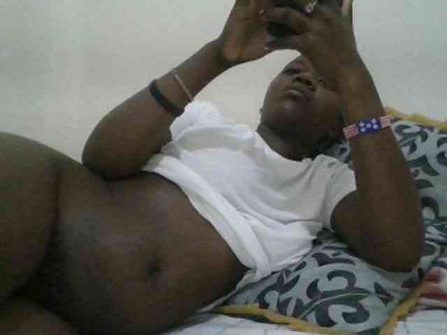 Blackdoll1 webcam
