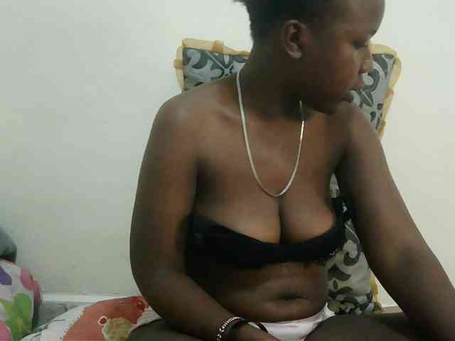 Blackdoll1 Live Webcam on BongaCams