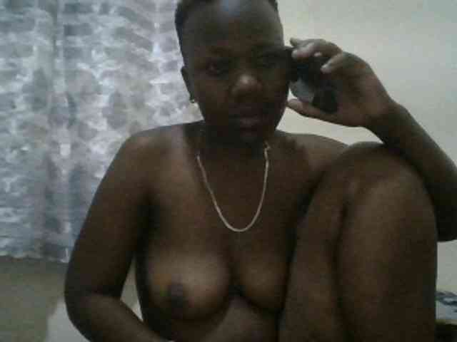 Blackdoll1 webcam