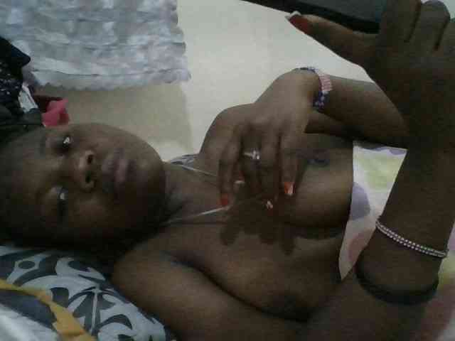 Blackdoll1 webcam
