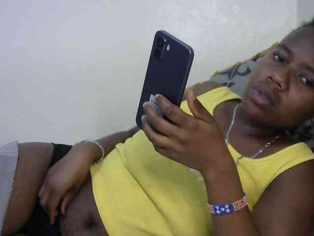 Blackdoll1 webcam