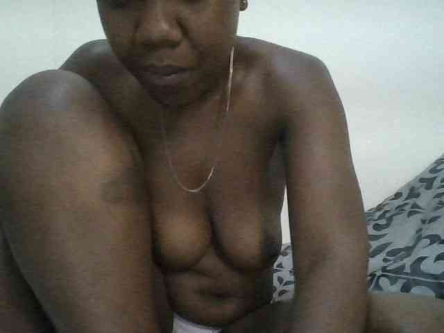 Blackdoll1 webcam