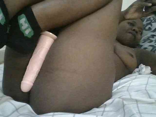Blackdoll1 webcam