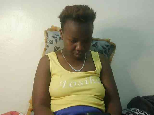 Blackdoll1 webcam