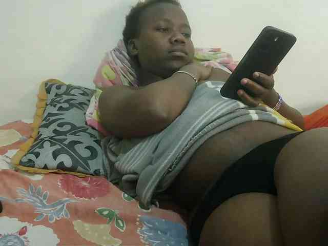Blackdoll1 webcam