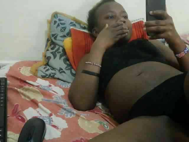 Blackdoll1 webcam