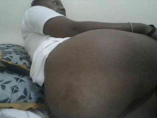 Blackdoll1 webcam