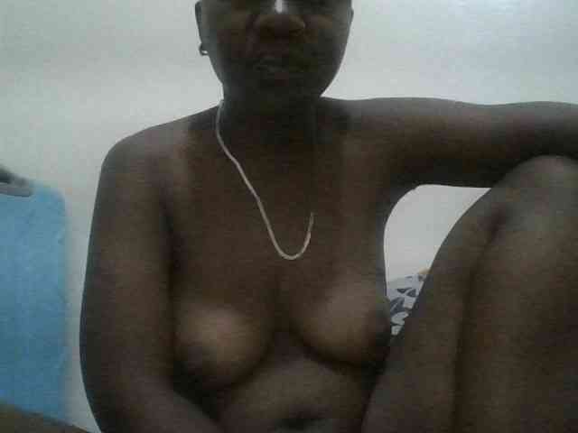 Blackdoll1 webcam