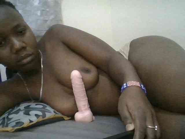 Blackdoll1 webcam