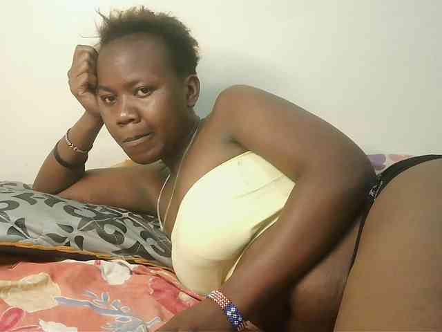 Blackdoll1 webcam