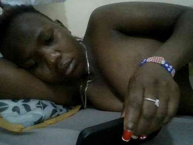 Blackdoll1 webcam