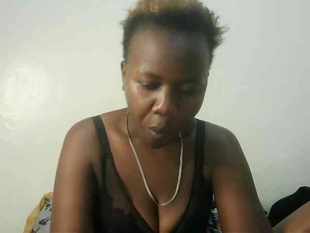 Blackdoll1 webcam