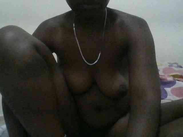 Blackdoll1 webcam