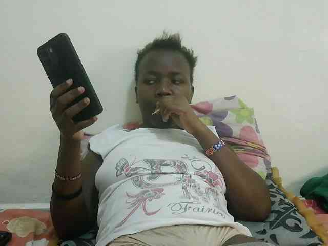 Blackdoll1 webcam
