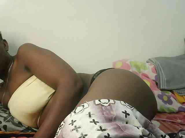 Blackdoll1 webcam