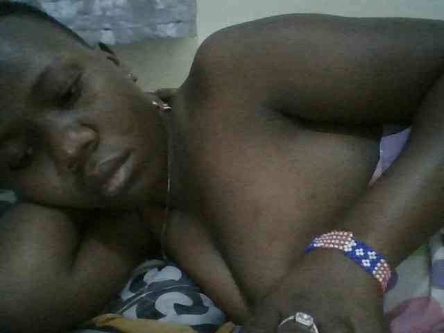 Blackdoll1 webcam