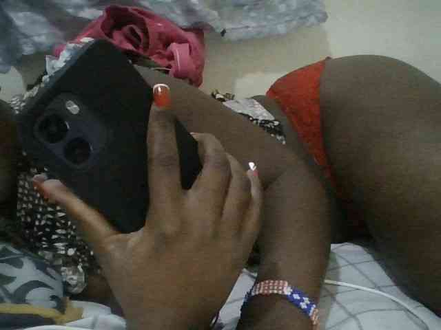 Blackdoll1 webcam