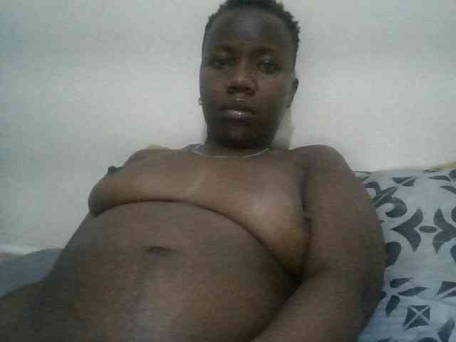 Blackdoll1 webcam
