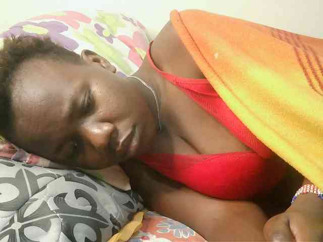 Blackdoll1 webcam