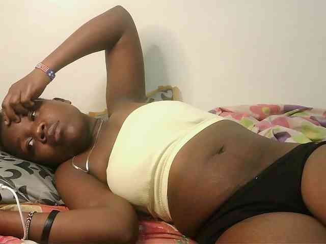 Blackdoll1 webcam