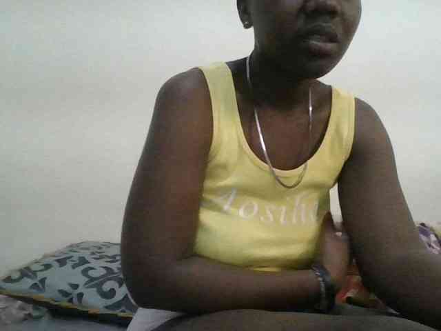 Blackdoll1 webcam