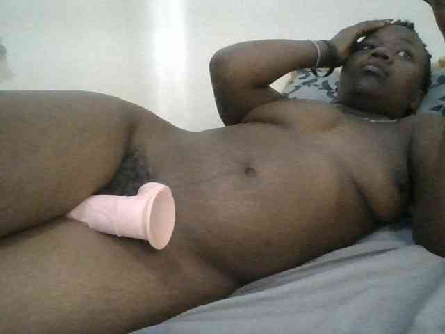 Blackdoll1 webcam
