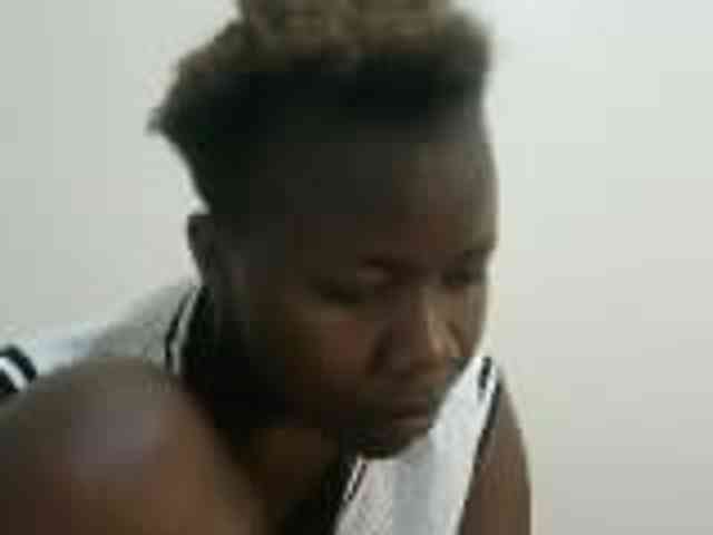 Blackdoll1 webcam