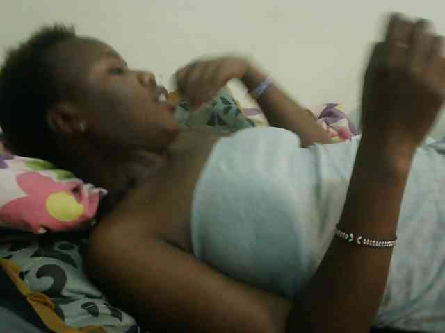 Blackdoll1 webcam