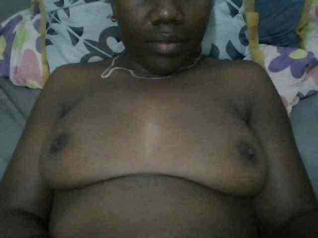 Blackdoll1 webcam