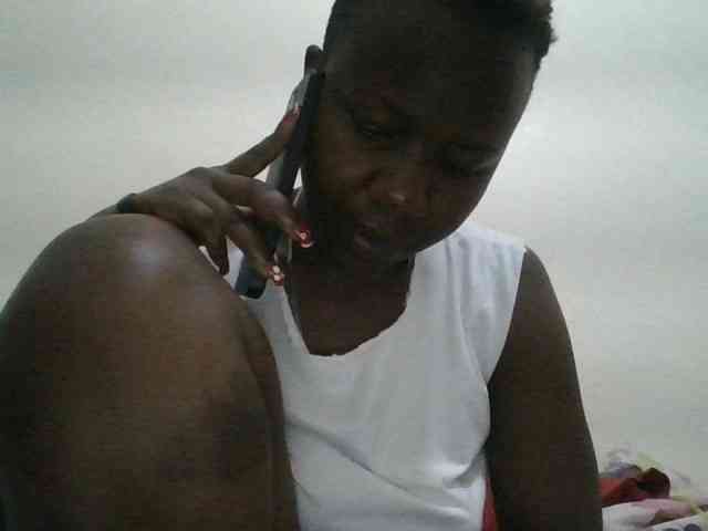 Blackdoll1 webcam