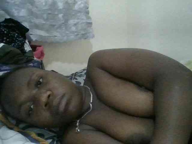 Blackdoll1 webcam