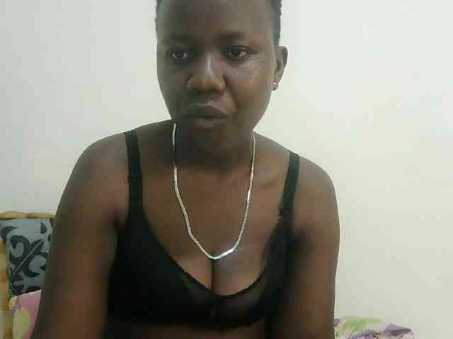 Blackdoll1 webcam