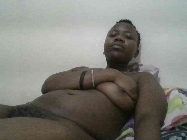 Blackdoll1 webcam