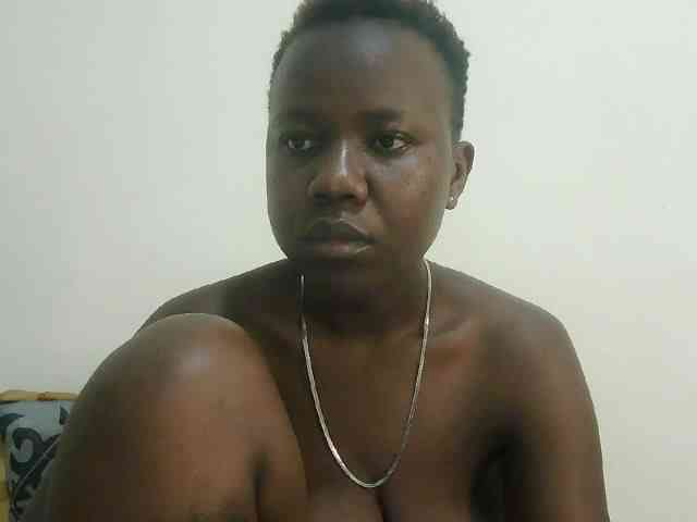 Blackdoll1 webcam