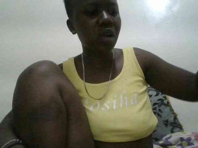 Blackdoll1 webcam
