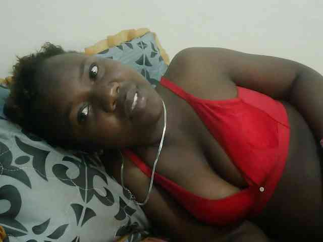 Blackdoll1 webcam