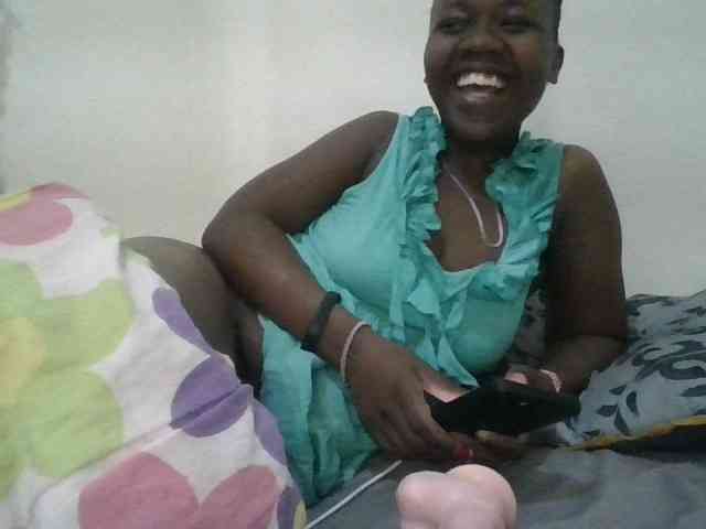 Blackdoll1 webcam