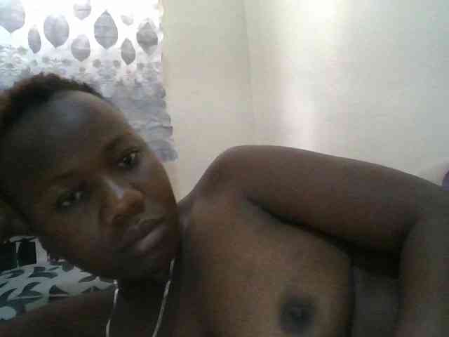 Blackdoll1 webcam