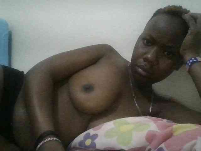 Blackdoll1 webcam
