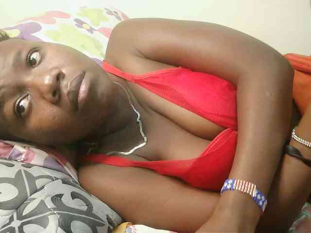 Blackdoll1 webcam