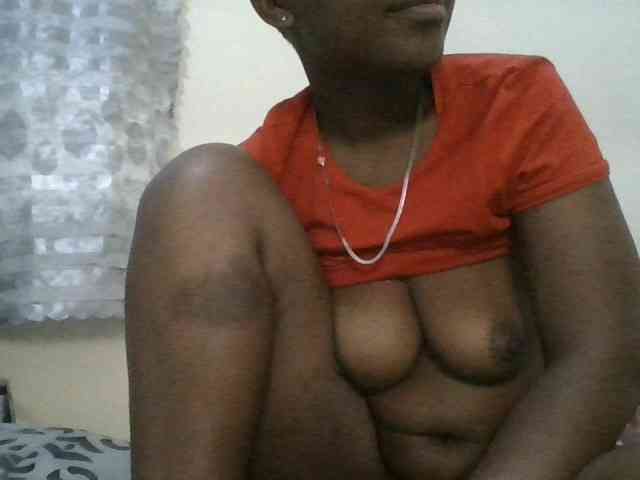 Blackdoll1 webcam