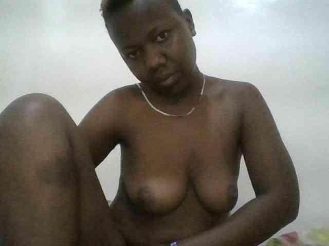 Blackdoll1 webcam