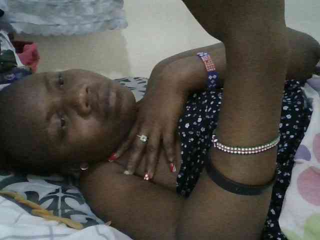 Blackdoll1 webcam