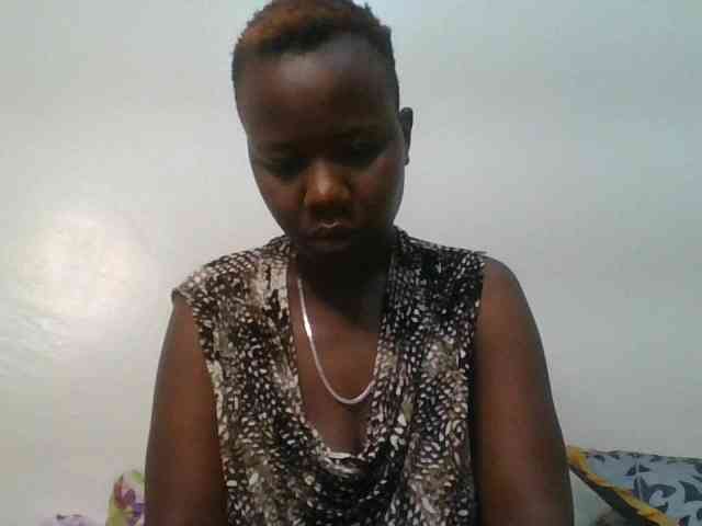 Blackdoll1 webcam