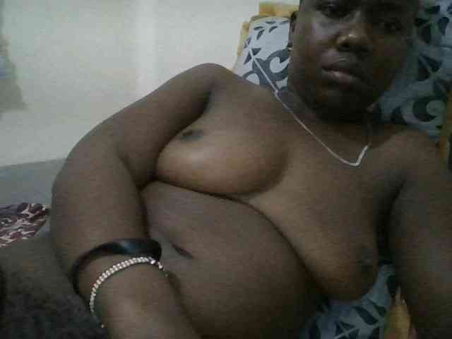 Blackdoll1 webcam