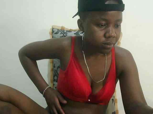 Blackdoll1 webcam