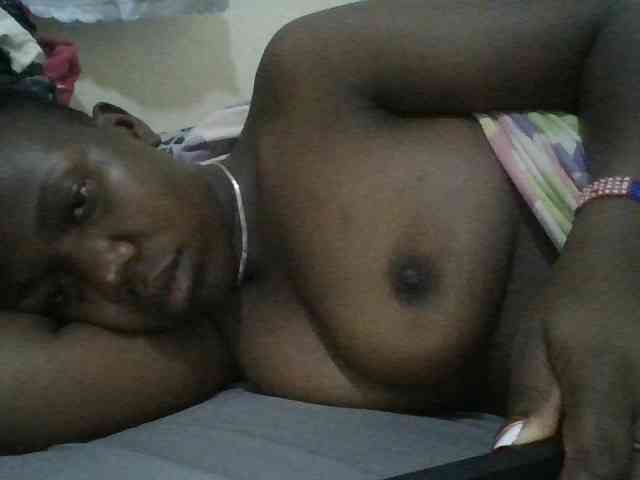 Blackdoll1 webcam