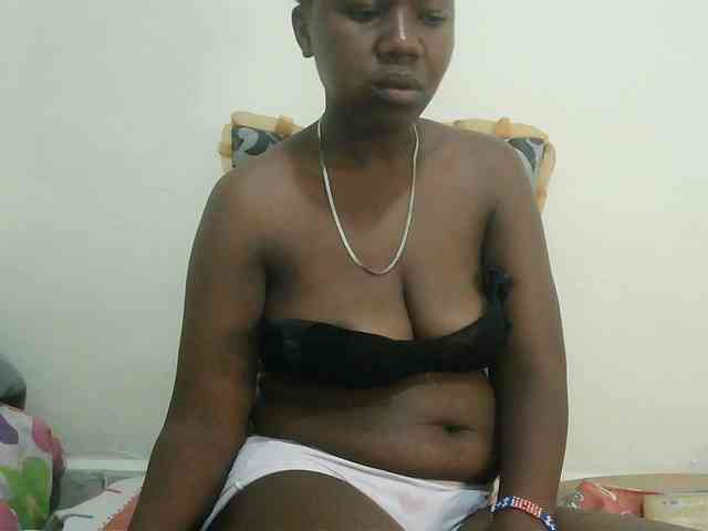 Blackdoll1 webcam
