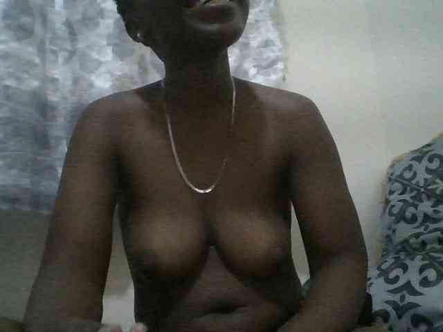 Blackdoll1 webcam
